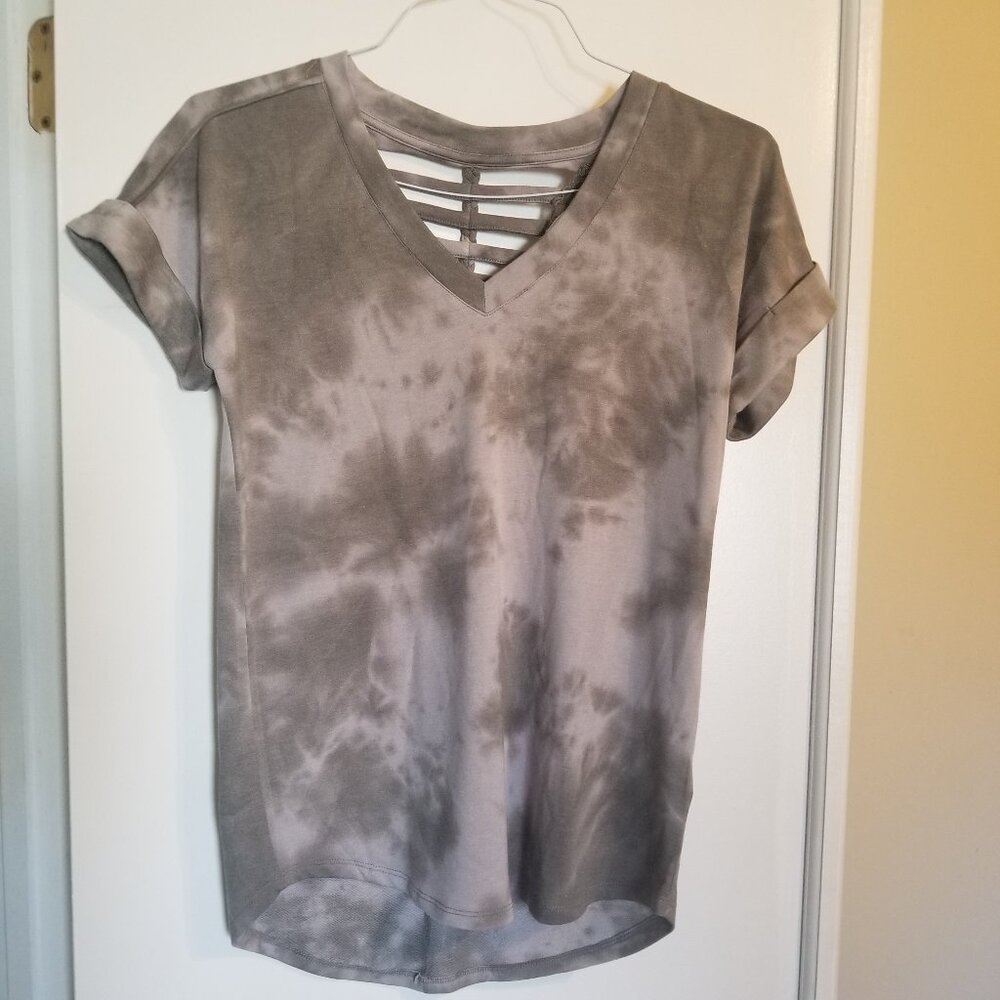 Cupio V-neck Green Tie Dye Short Sleeve T Shirt NWT size XS
